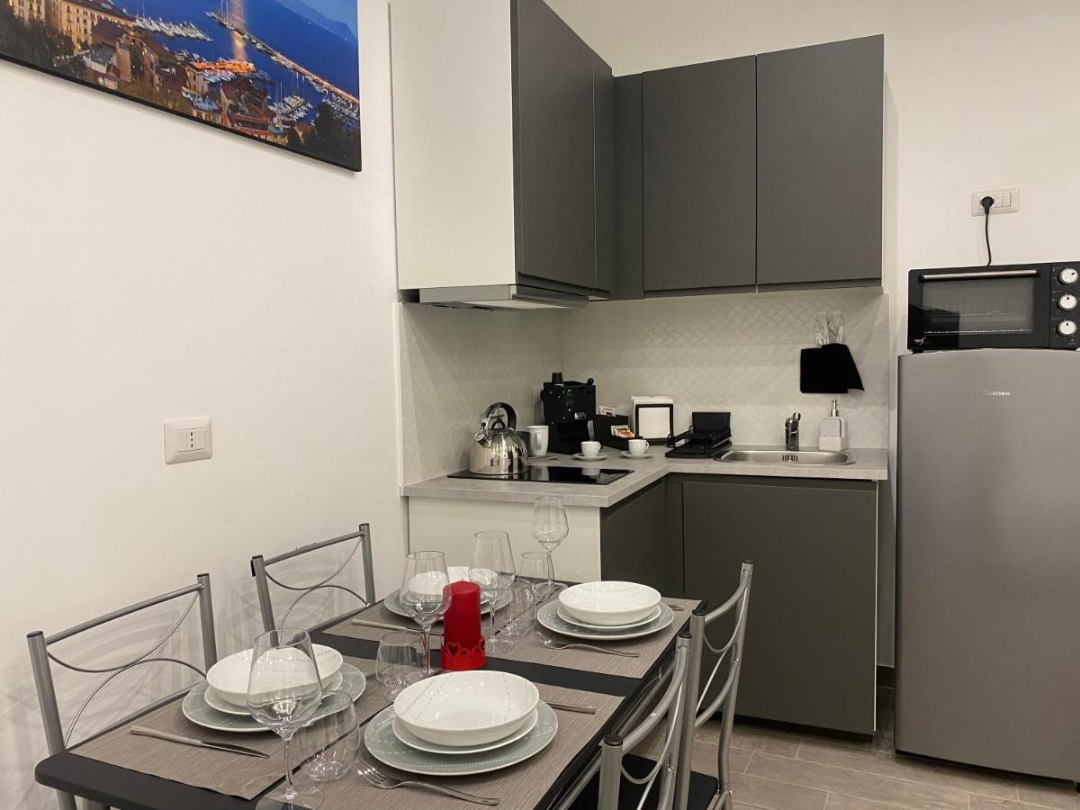 The Nest Of Via Toledo Apartment Napoli Bagian luar foto